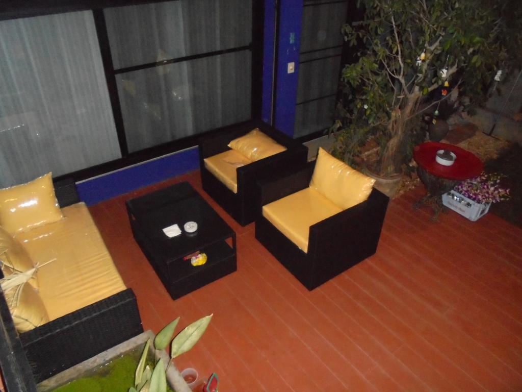 Chez Pom Chiang Mai Exterior foto
